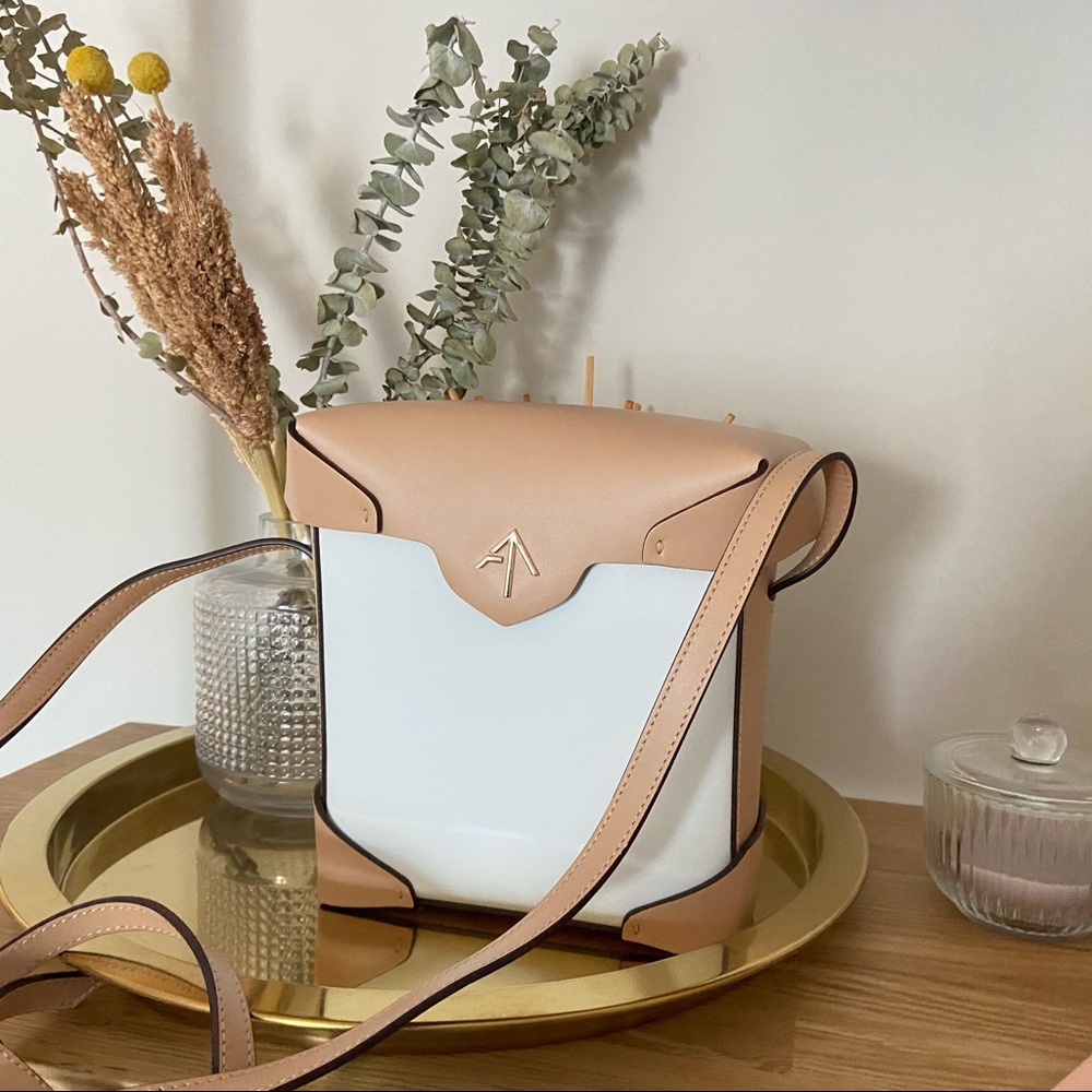 Manu Atelier - Pristine box crossbody bag - women